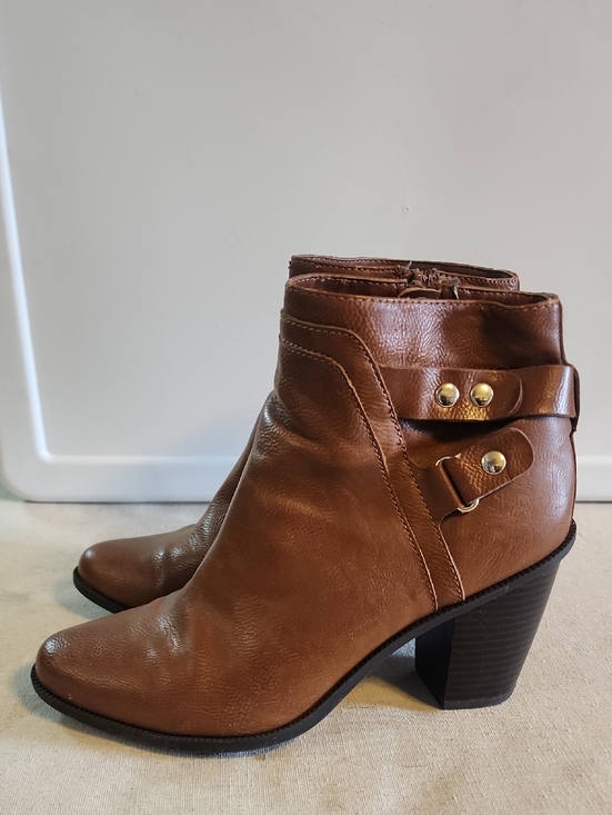 Bar III Shoes -  Bar III Women's Dove Block-Heel Ankle Booties size 8.5